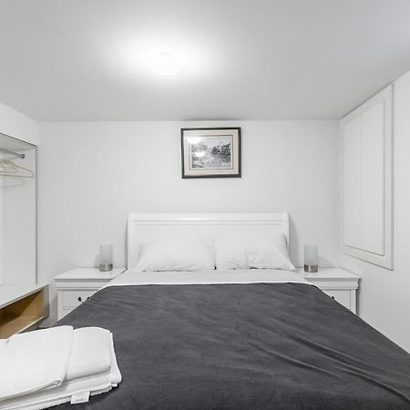 Beautiful Renovated Home 3 Mins Drive To Fall 尼亚加拉瀑布城 外观 照片