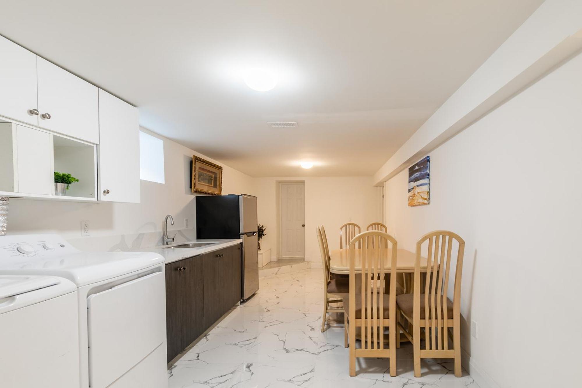 Beautiful Renovated Home 3 Mins Drive To Fall 尼亚加拉瀑布城 外观 照片