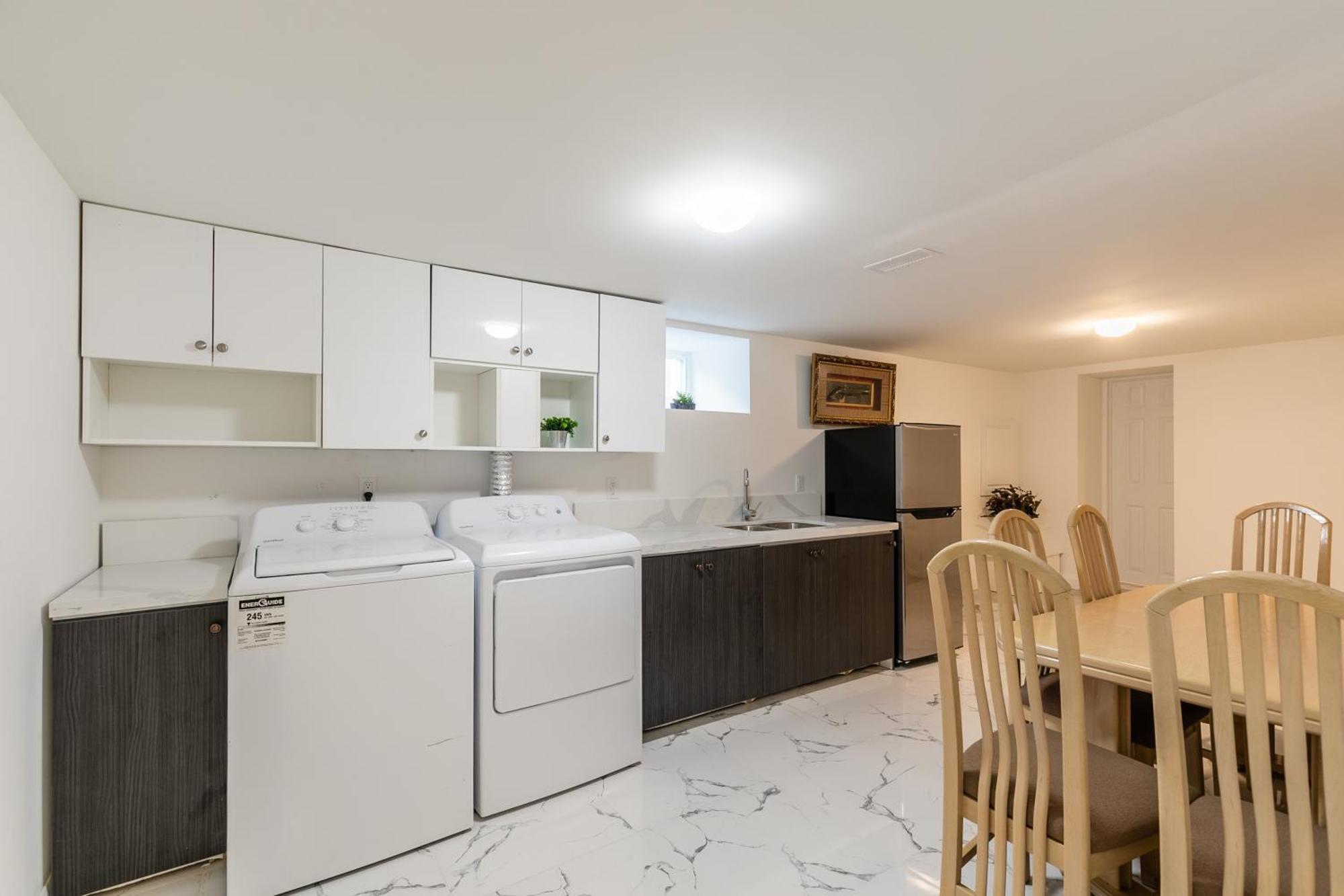 Beautiful Renovated Home 3 Mins Drive To Fall 尼亚加拉瀑布城 外观 照片