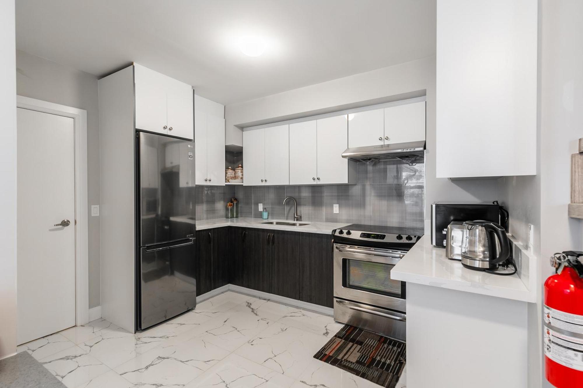 Beautiful Renovated Home 3 Mins Drive To Fall 尼亚加拉瀑布城 外观 照片