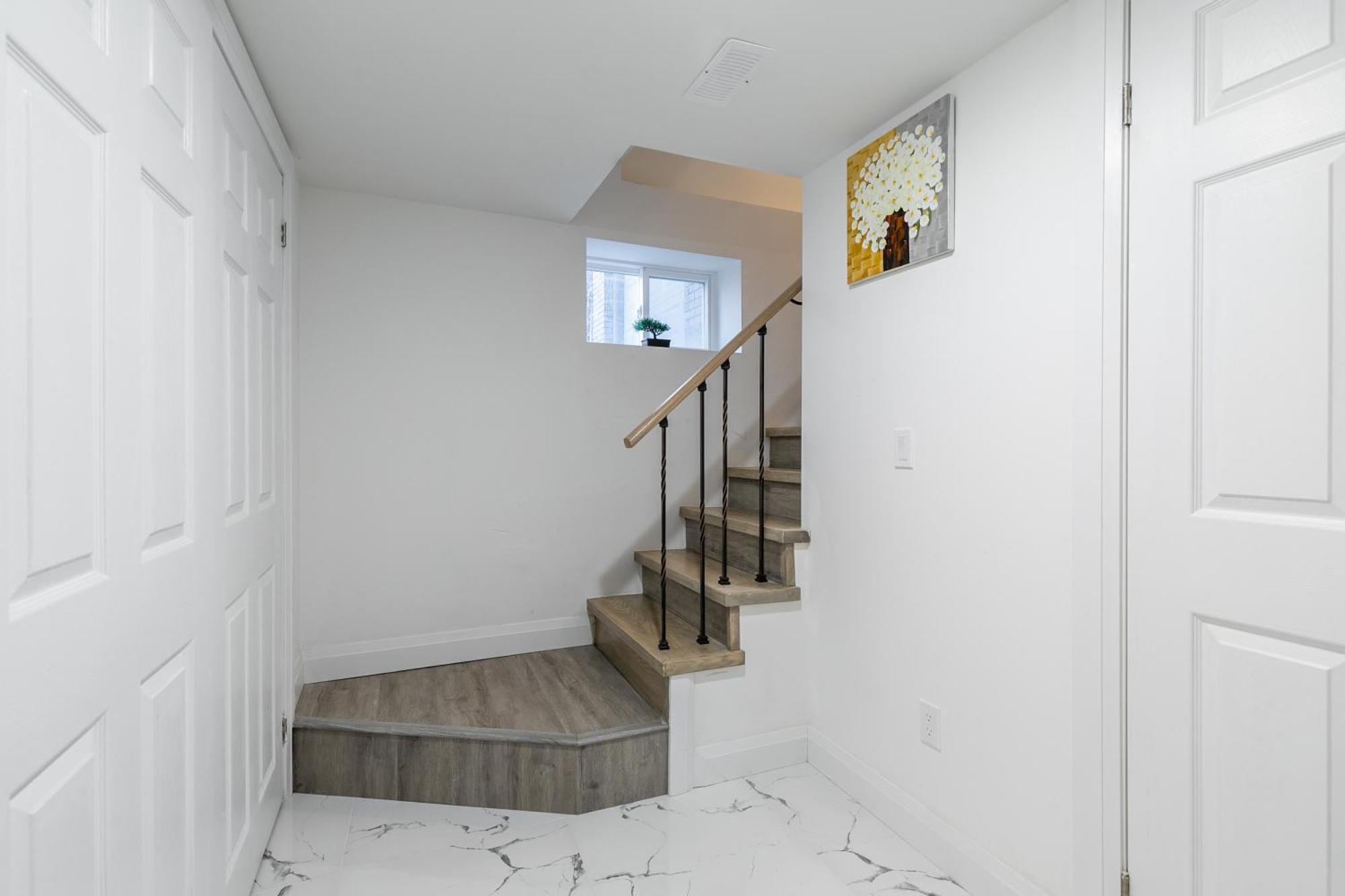 Beautiful Renovated Home 3 Mins Drive To Fall 尼亚加拉瀑布城 外观 照片